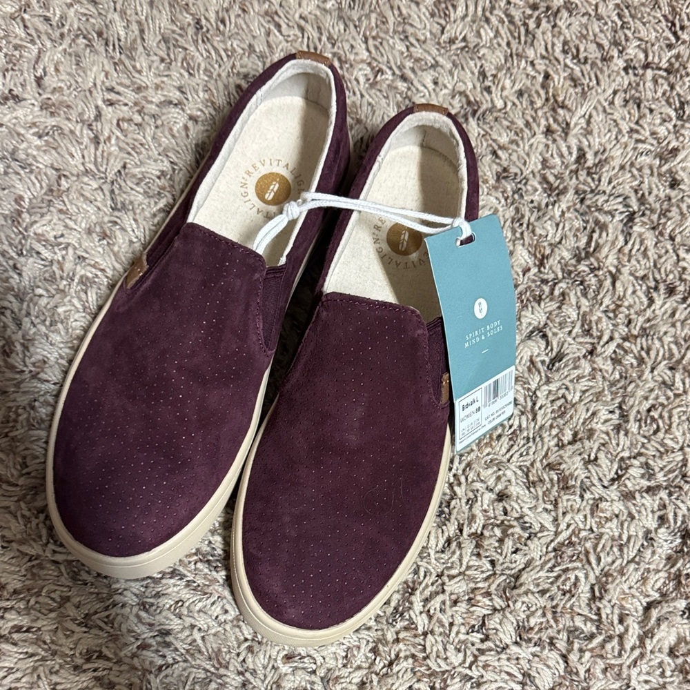 REVITALIGN Burgundy Slip-On Sneakers